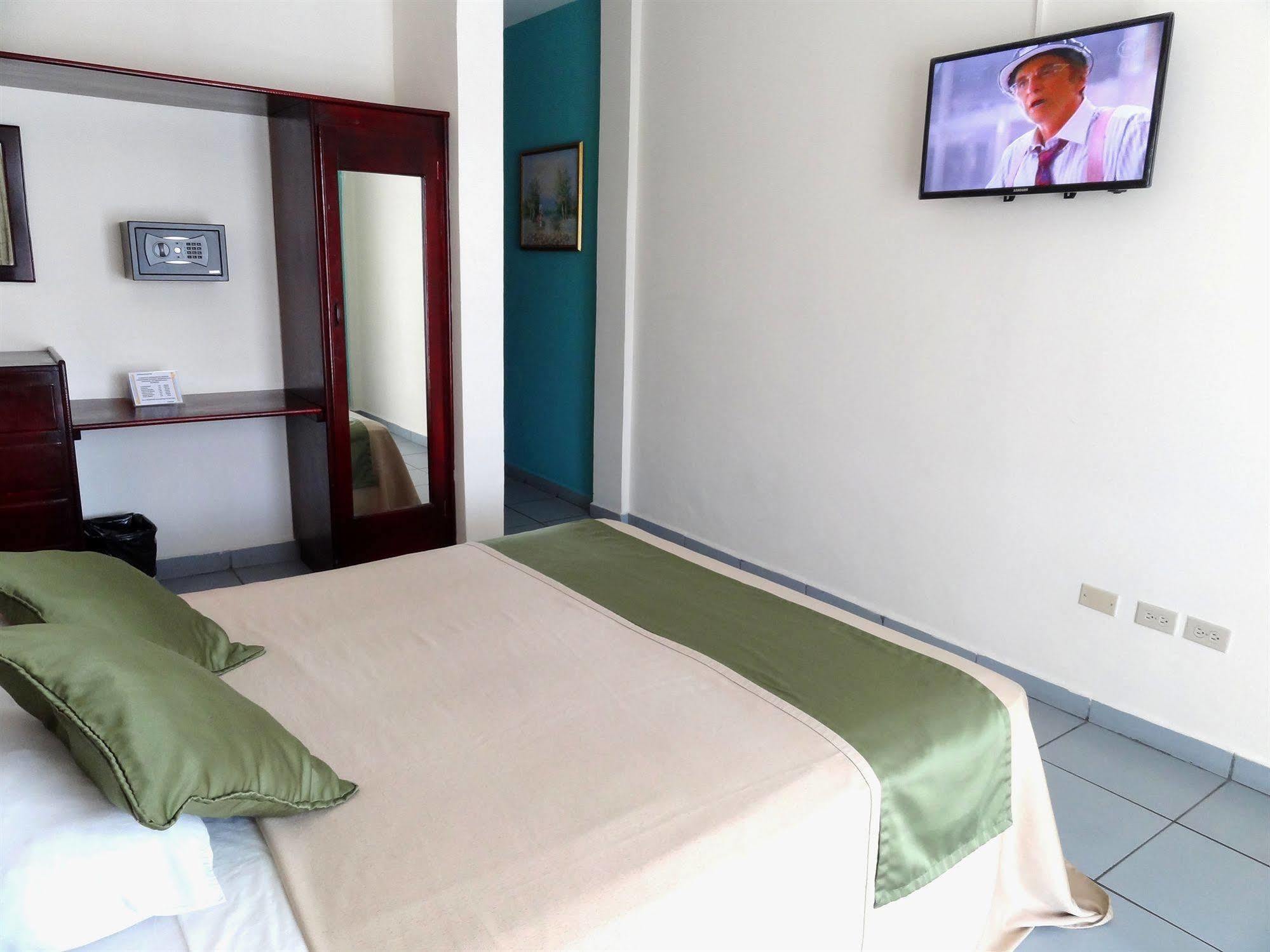 Hotel Costa Azul County Beach Puerto Cortes Dış mekan fotoğraf