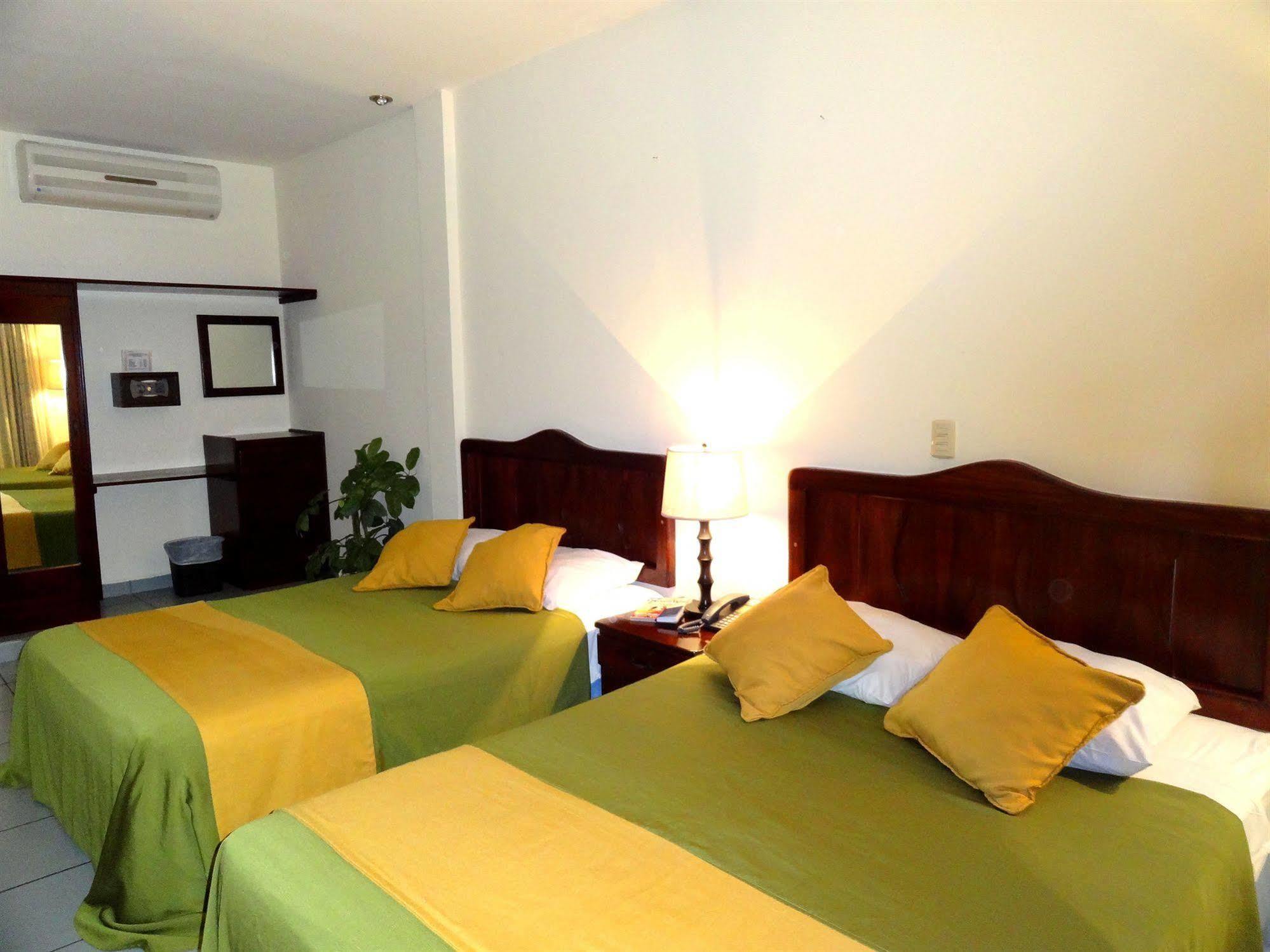 Hotel Costa Azul County Beach Puerto Cortes Dış mekan fotoğraf